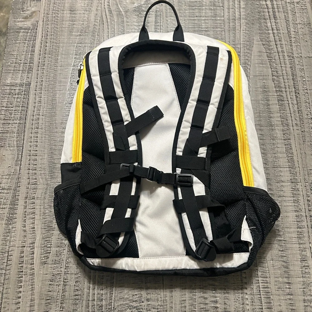 Vtg. Pre-KAVU Black, White, and Yellow Hiking Backpack - Picture 2 of 14